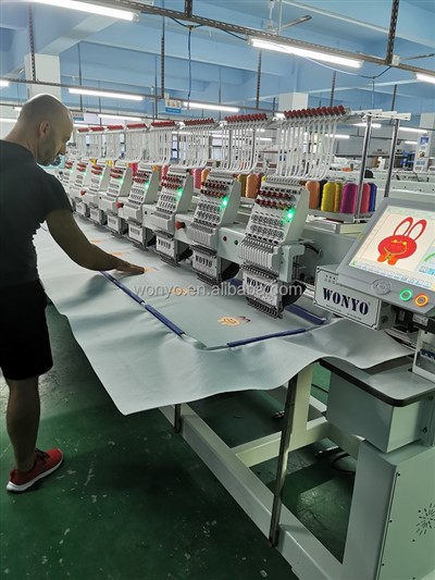 Monogram 8 Yuqori tezlikli fontlarning kashtachilik mashinasi